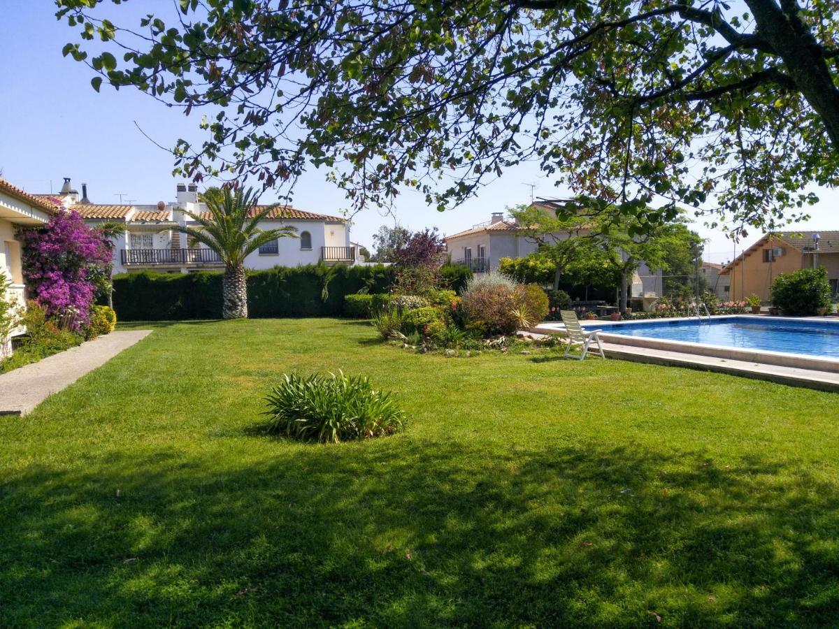 Apartamentos Stil Mar Anna - L'Escala Stil Mar מראה חיצוני תמונה